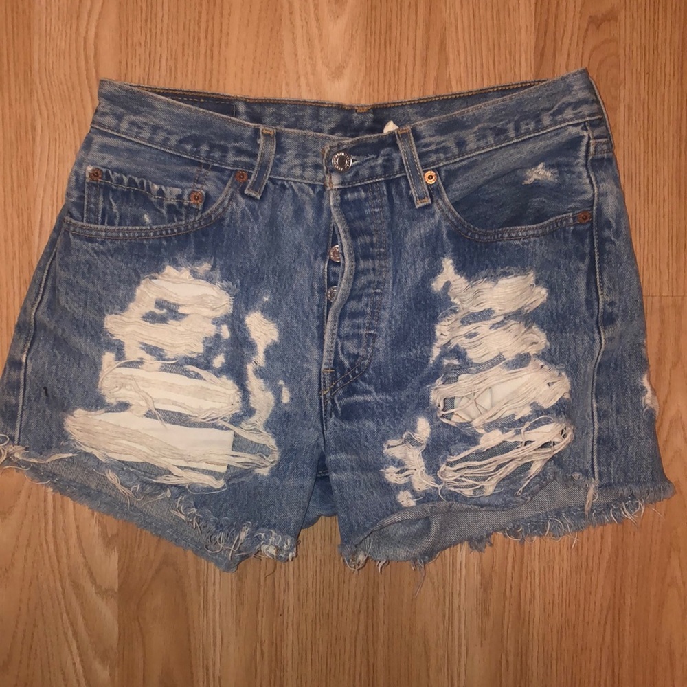 Levi’s distressed cut offs